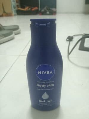 Nivea Intensive Moisture Body Milk