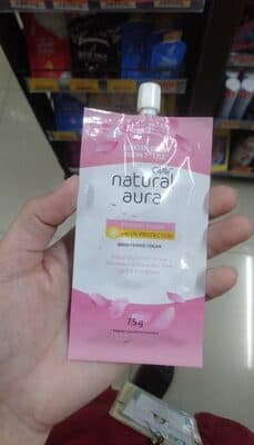 Olay Natural Aura Pinkish Glow