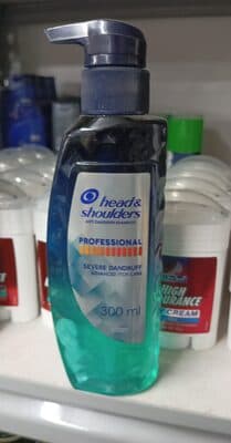 Head & Shoulders Sever Dandruff