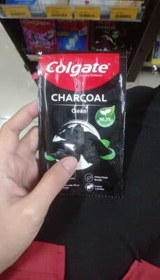 Colgate Charcoal Clean Breath Minty Fresh Fights Cavities 96.3% Anticavity Toothpaste 963%