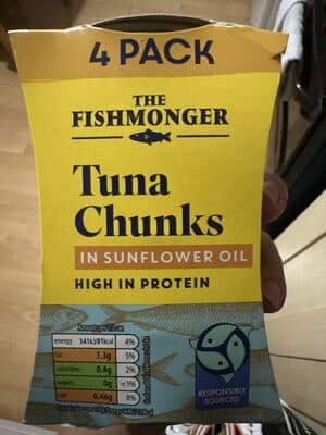 Century Tuna Chunks in Oil