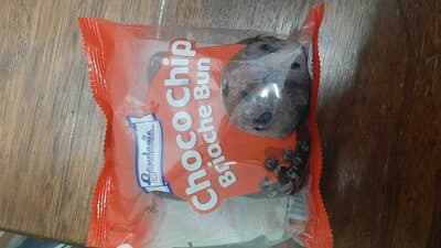 Gardenia Choco Chip Brioche Bun