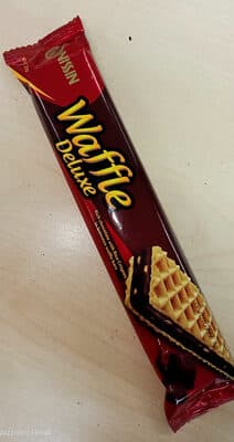 Nissin Waffle Deluxe Chocolate