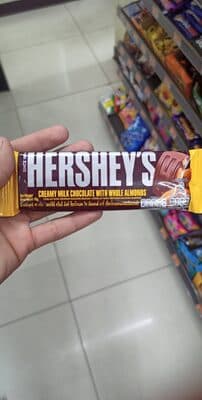 Hershey's Creamy Chocolate with Whole Almonds