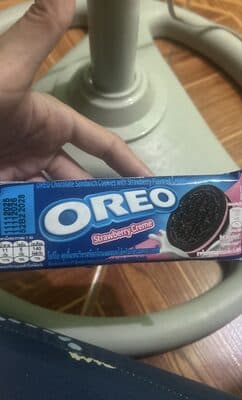 Oreo Strawberry Creme