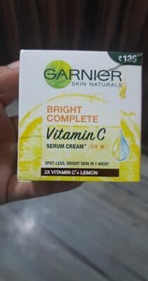 Garnier Light Complete Serum Cream
